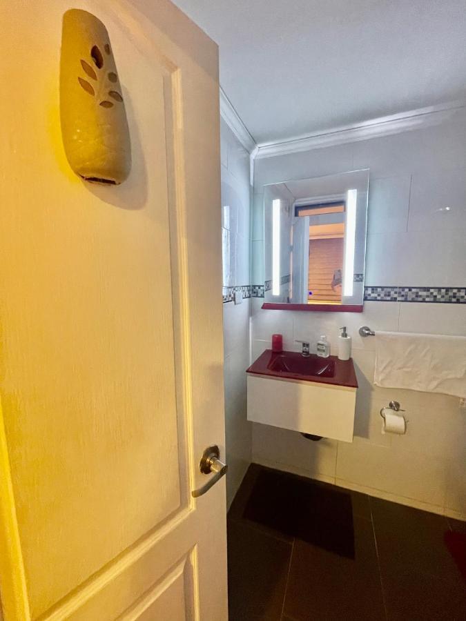 Homestay Deluxe, Wi-fi, Desayuno Gratis Y A Minutos Del Crucero!