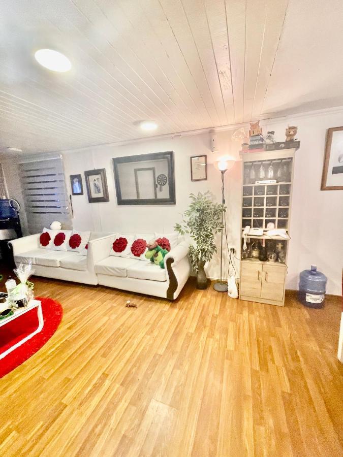 Deluxe, Wi-fi, Desayuno Gratis Y A Minutos Del Crucero! Homestay San Antonio (Valparaiso)